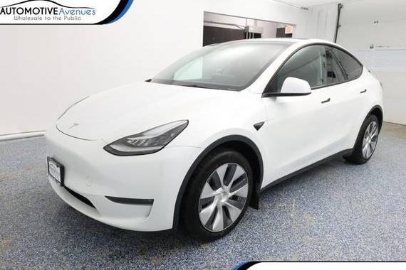 TESLA MODEL Y 2023 7SAYGDEE6PA142620 image